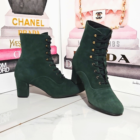 Genuine Leather Vintage Victorian Style New Zealande Lace Up Boots - Picture 9 of 9